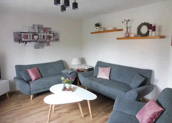 דירה With Terrace In The Garden *