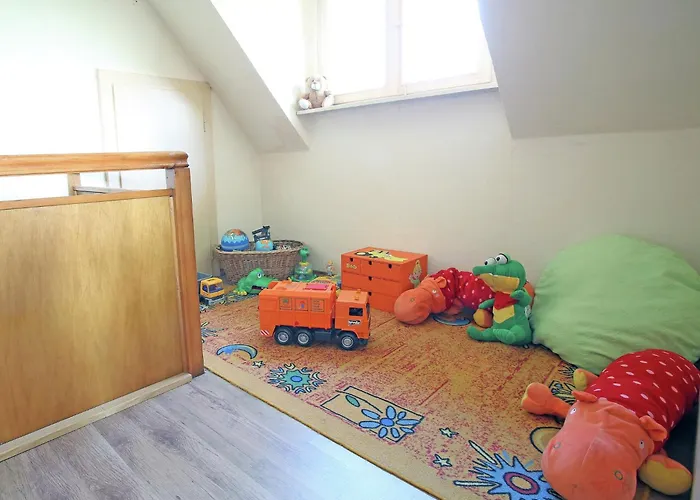 דירה With Terrace In The Garden *