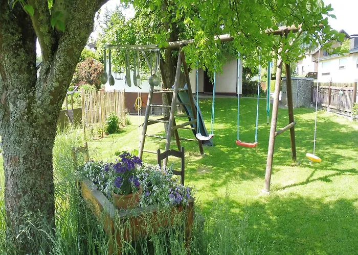 With Terrace In The Garden דירה